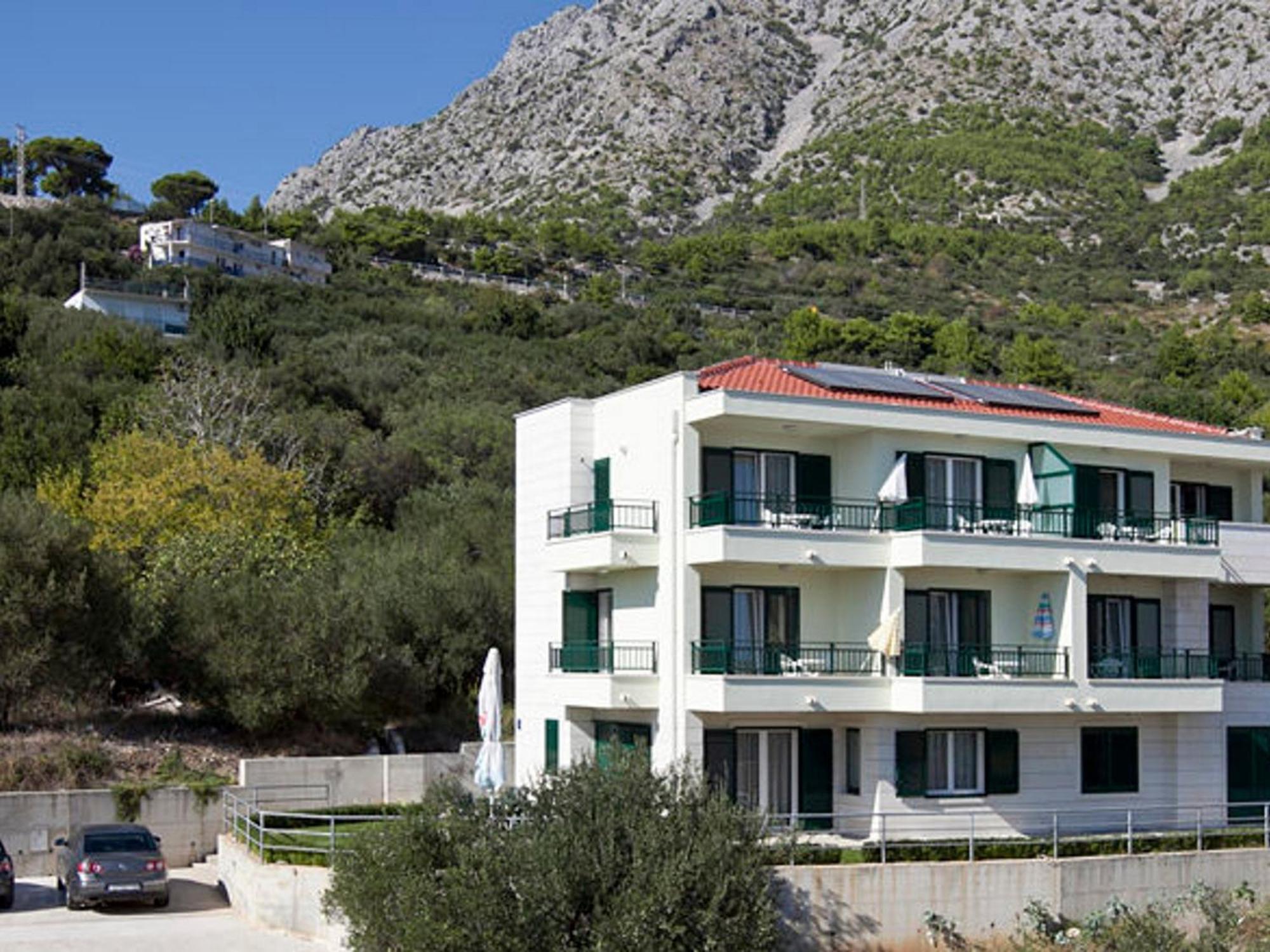 Apartments By The Sea Igrane, Makarska - 17292 Экстерьер фото
