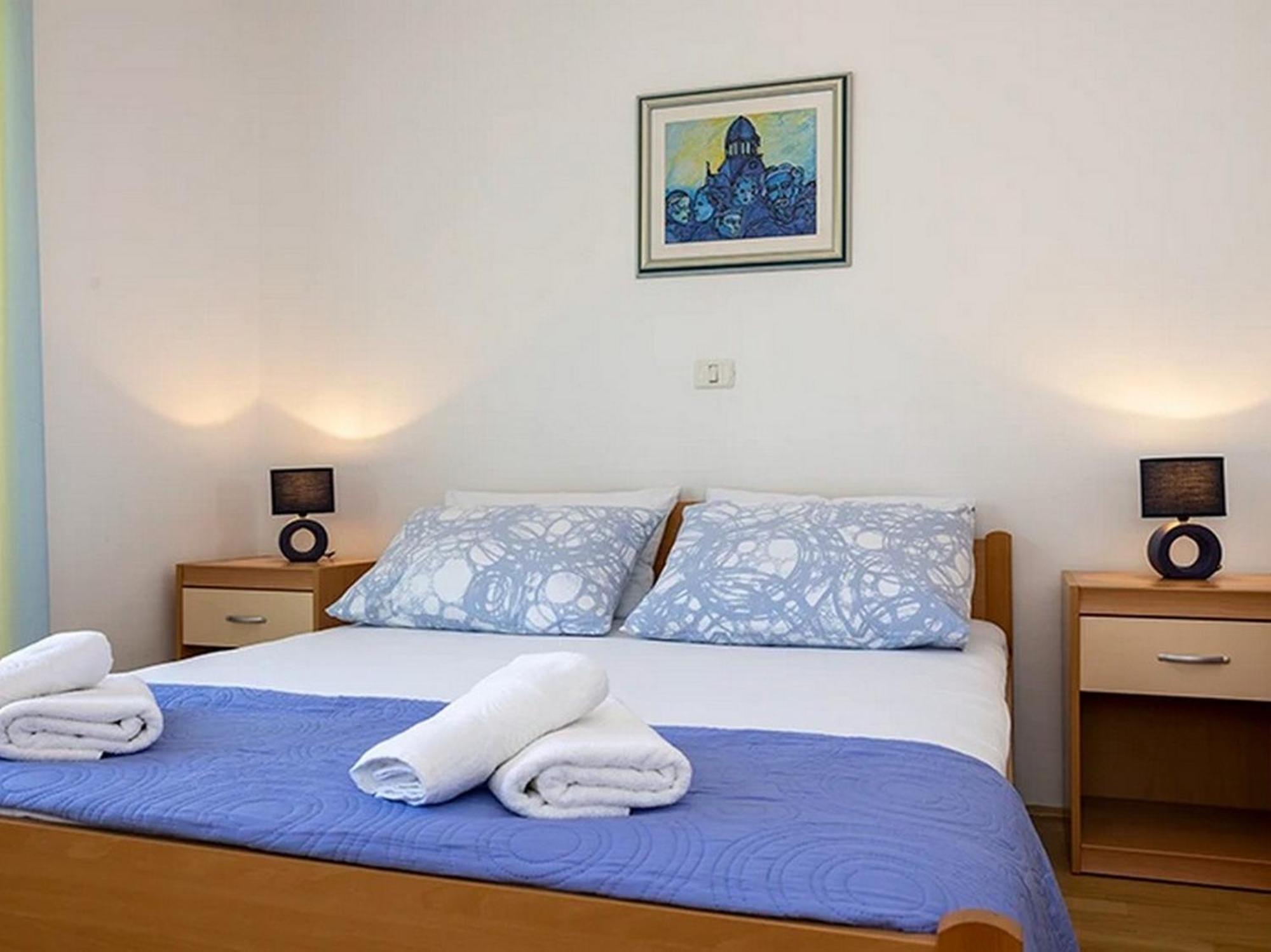 Apartments By The Sea Igrane, Makarska - 17292 Номер фото